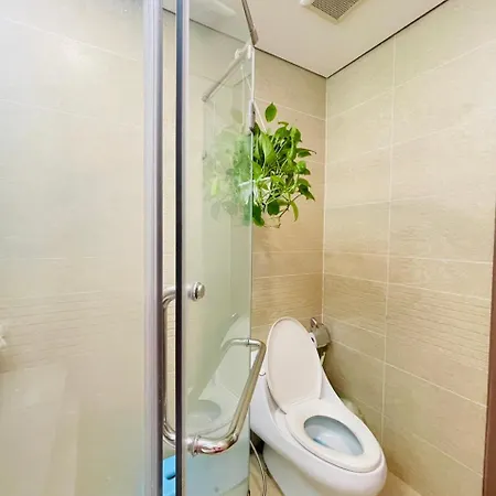 Hana Homestay- 1 Phong Ngu Trong Can Ho Chu Nha Dang O Tai Vinhome Central Park Tan Cang Binh Thanh Hcm- Sat Landmark 81 Ho Chi Minh City Exterior photo